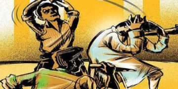 Fighting for refusing to pay extortion in Jamshedpur snatched three thousand