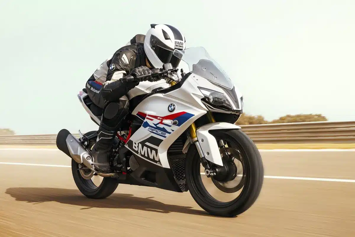 BMW G 310 RR will be presented with a strong engine and stylish design, that's all the price