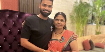 Kumar Karthikeya with mother