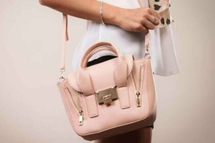 HANDBAG