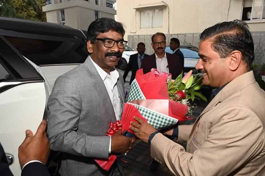 Hemant Soren reached Odisha