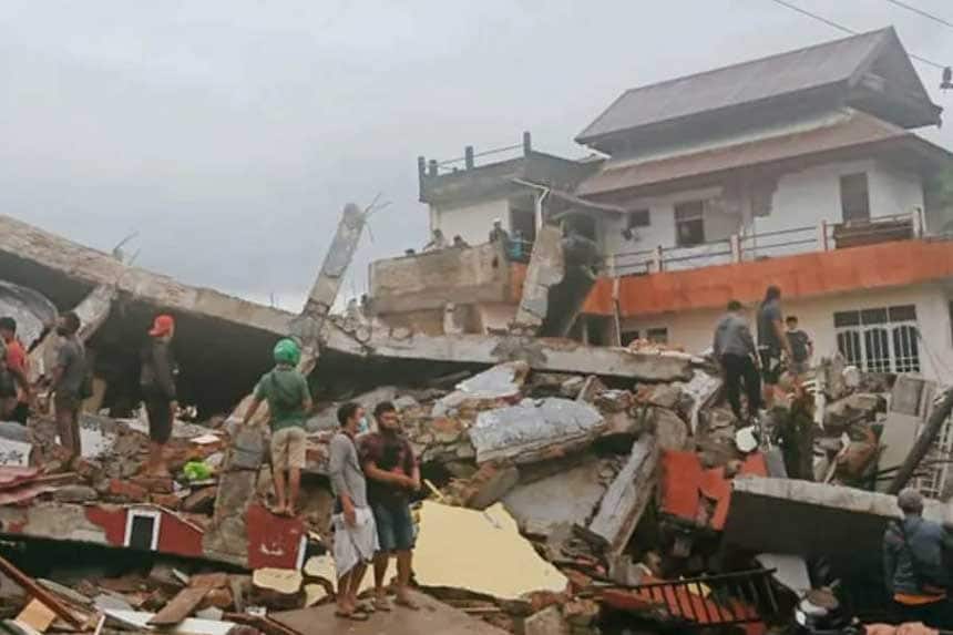 Earth shook by earthquake in Indonesia