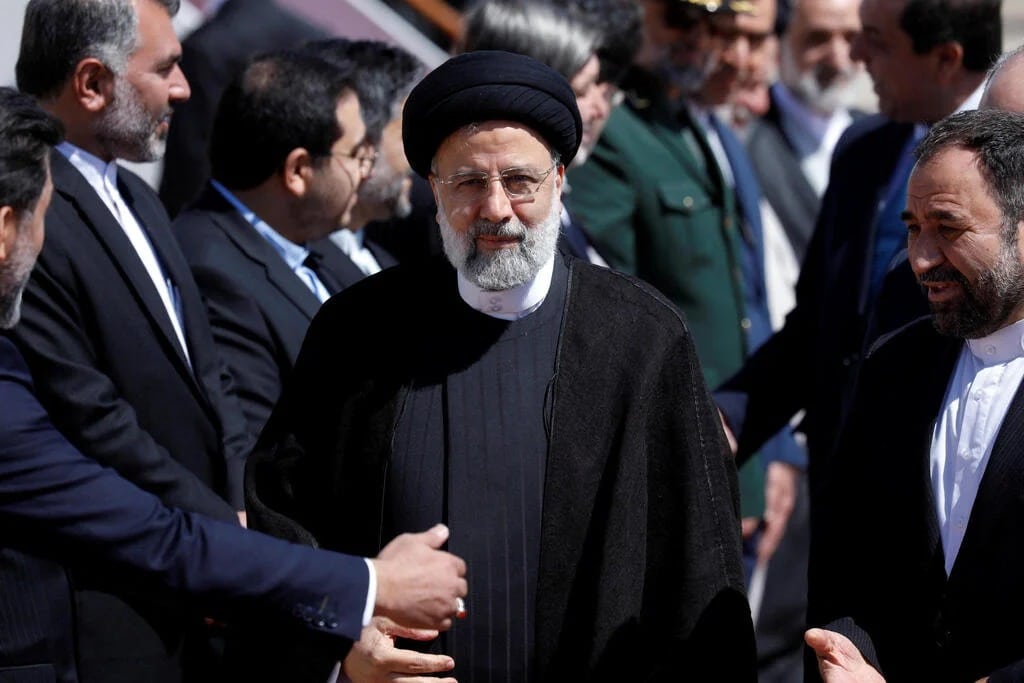 Iranian President reached Syria