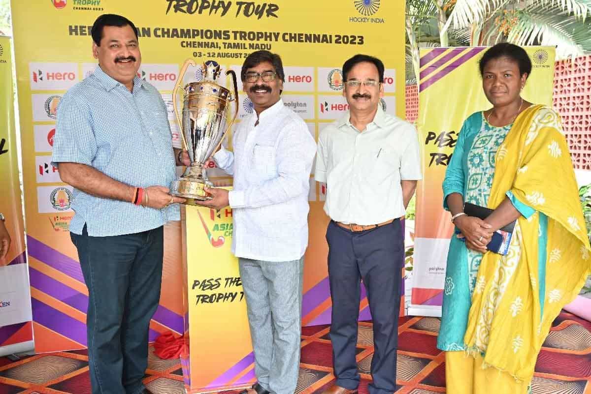 CM Hemant Soren launches 'Pass the Ball Trophy Tour' campaign