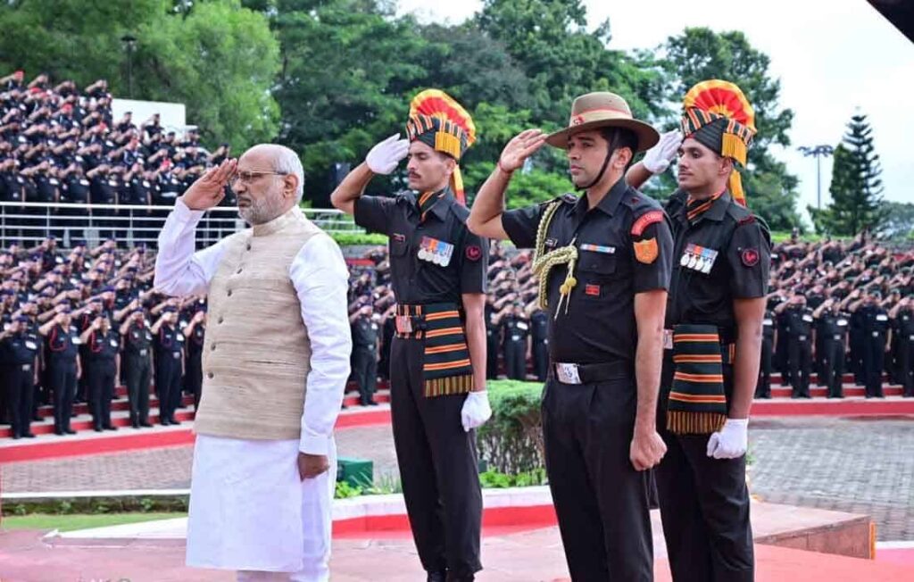 Governor CP Radhakrishnan laid wreath at Jharkhand War Memorial