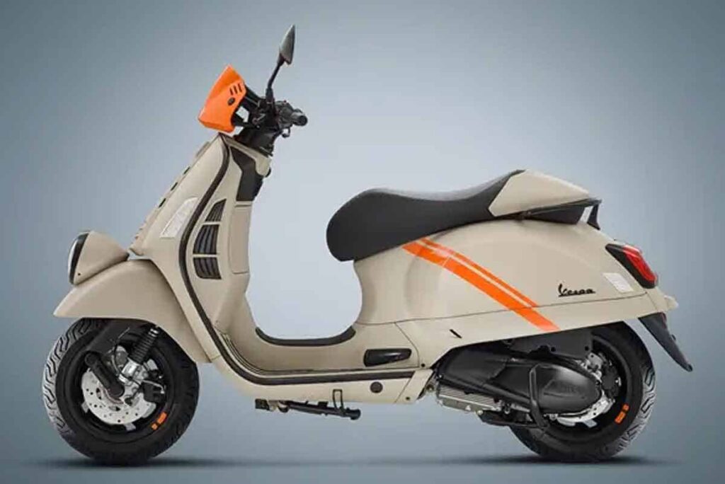 Piaggio Vespa GTV launched, 7.4 liter fuel tank with 300cc engine single cylinder liquid-cooled LED light