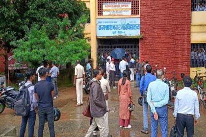 JN College Dhurva students lock out