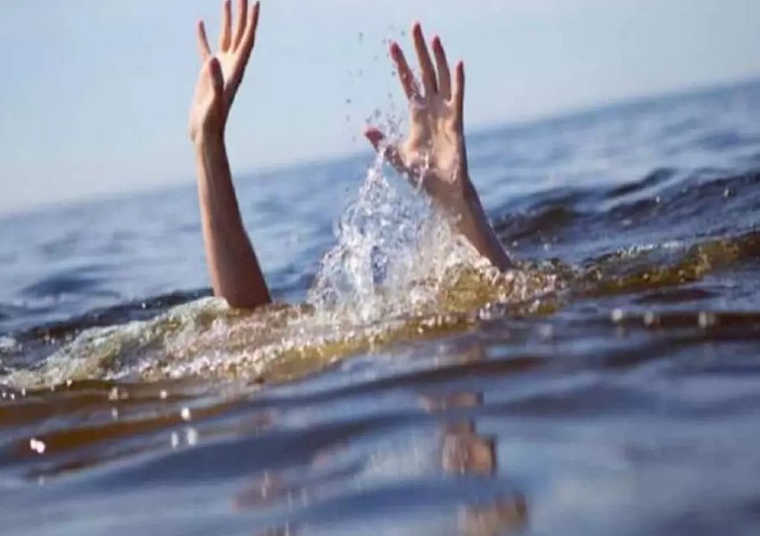 Two Real Sisters Drowned in Check Dam