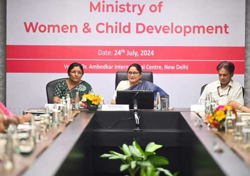 Crèche centers will open in 6000 Anganwadi centers