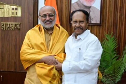 Sabha MP M Thambidurai meets the Governor