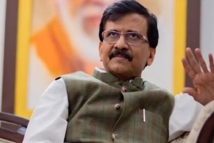 Sanjay Raut Took a strong Dig at Maharashtra Government's