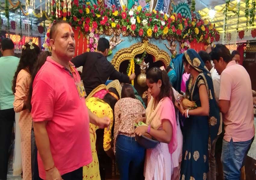 Shiva Devotees Performed Jalabhishek