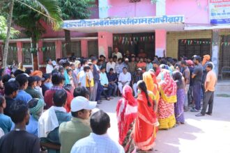 Hazaribagh Municipal Corporation employees are on strike for 14 days