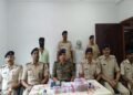 Two smugglers including a woman arrested with 113.44 grams of brown sugar and cash