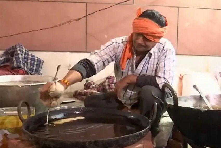 Jalebis being made in BJP Headquarters