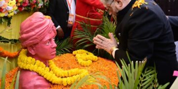 Governor and Chief Minister paid tribute